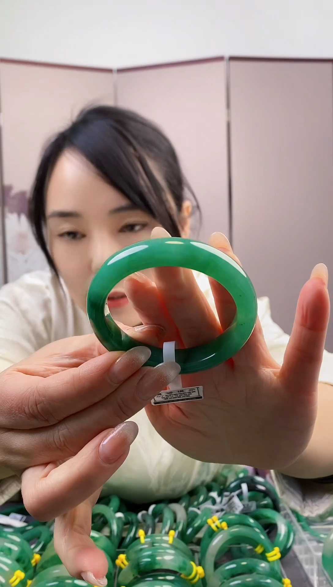 【闪购商品】石英质玉手镯未镶嵌9