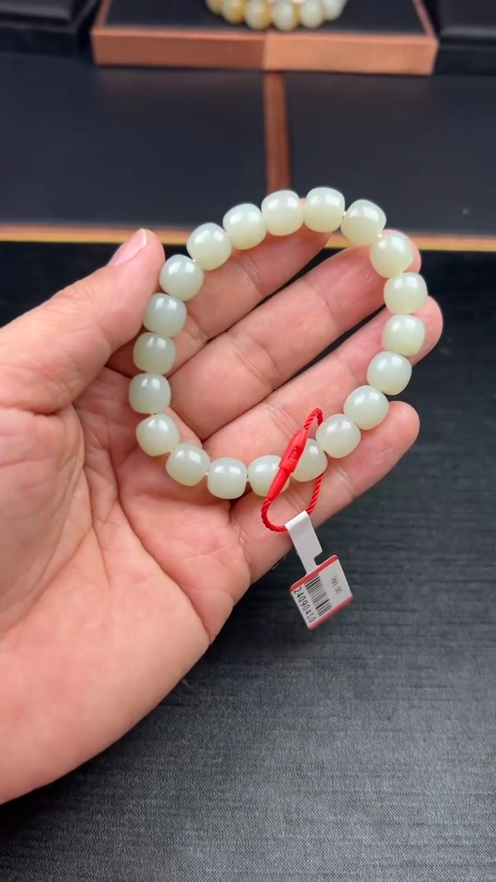 【闪购商品】和田玉手串未镶嵌且末微色差卡10老型珠