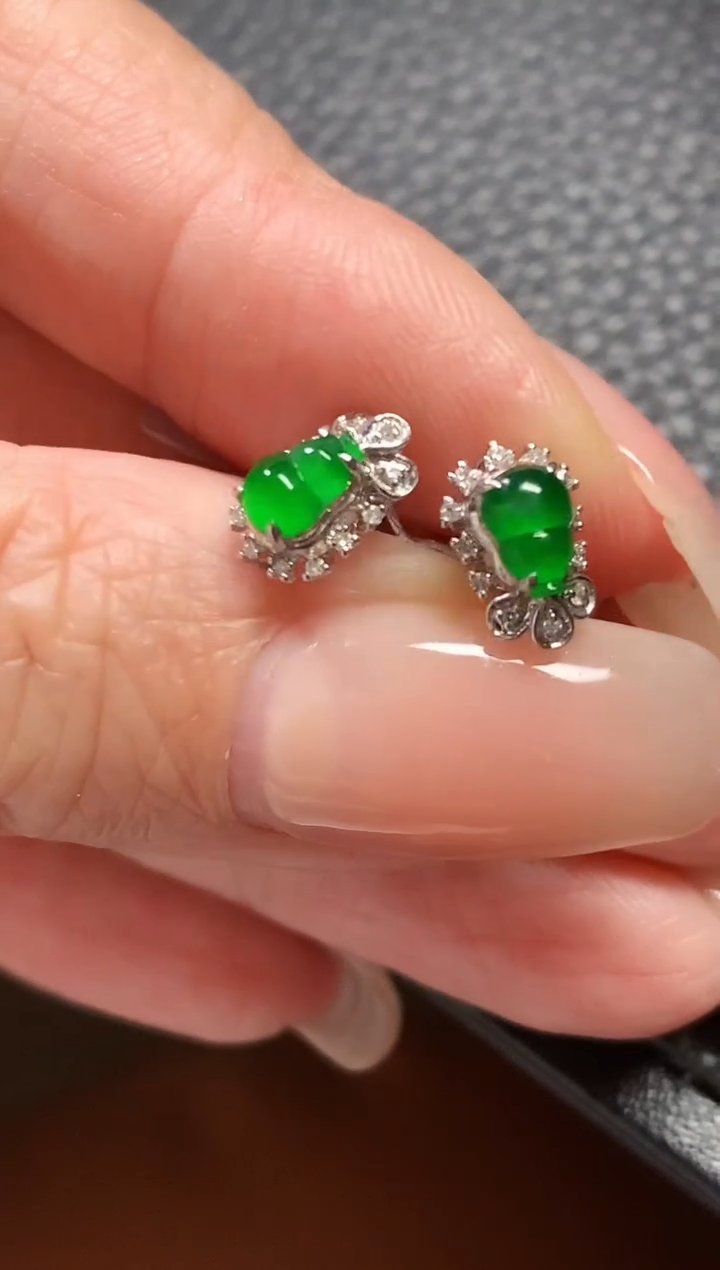 【闪购商品】翡翠耳钉18K金镶嵌耳钉