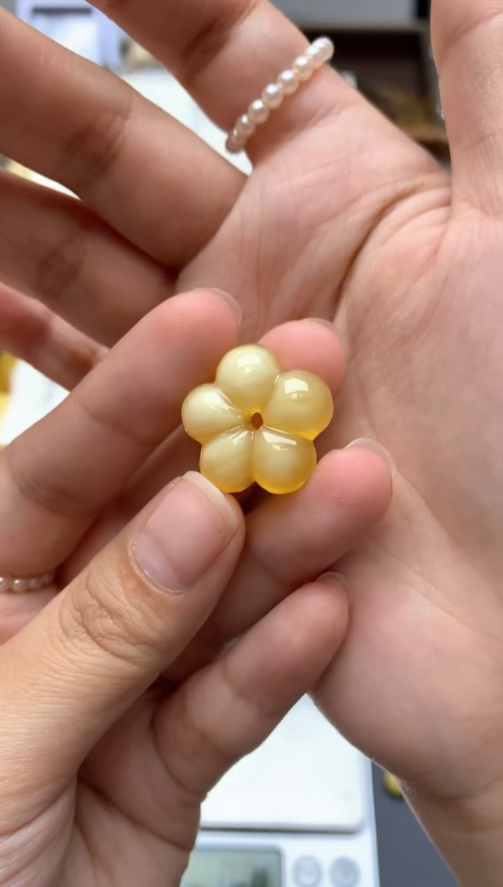 【闪购商品】琥珀珠宝奇石未镶嵌022琥珀蜜蜡花粉有纹小坑介意勿拍