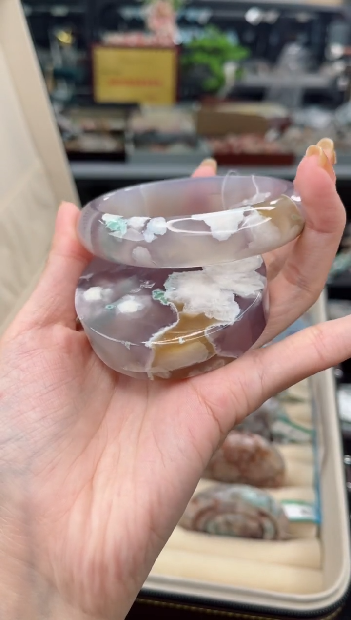 【闪购商品】石英质玉手镯未镶嵌64圈口（赠品镯心）S9095