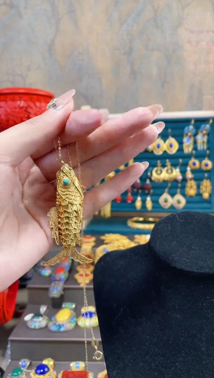 【闪购商品】非遗花丝镶嵌鱼吊坠香囊加链