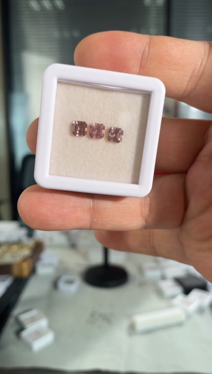 【闪购商品】蓝宝石裸石未镶嵌1.97克拉