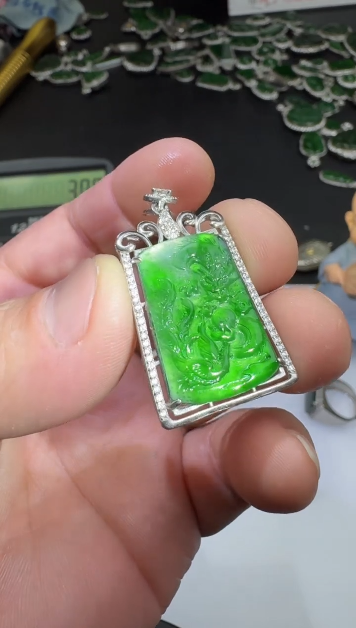 【闪购商品】翡翠颈饰银S925镶嵌00056619