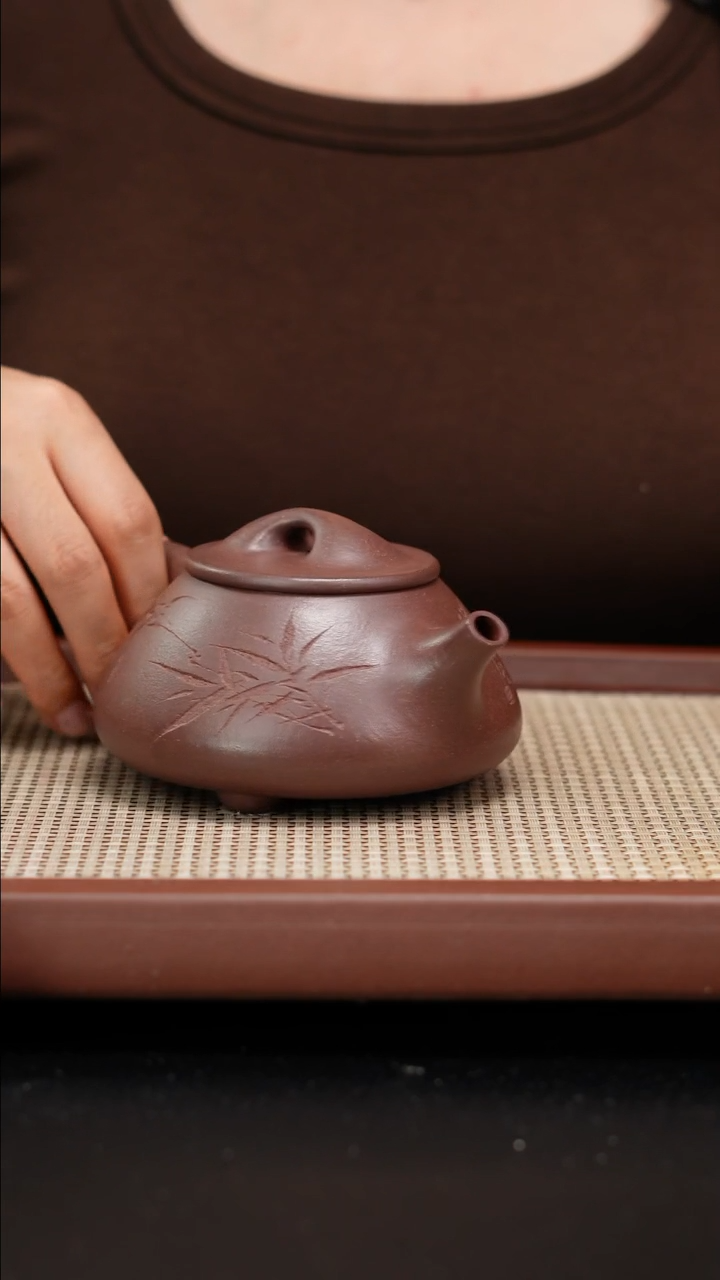 【闪购商品】紫砂茶壶全手工底曹清景舟石瓢刻竹