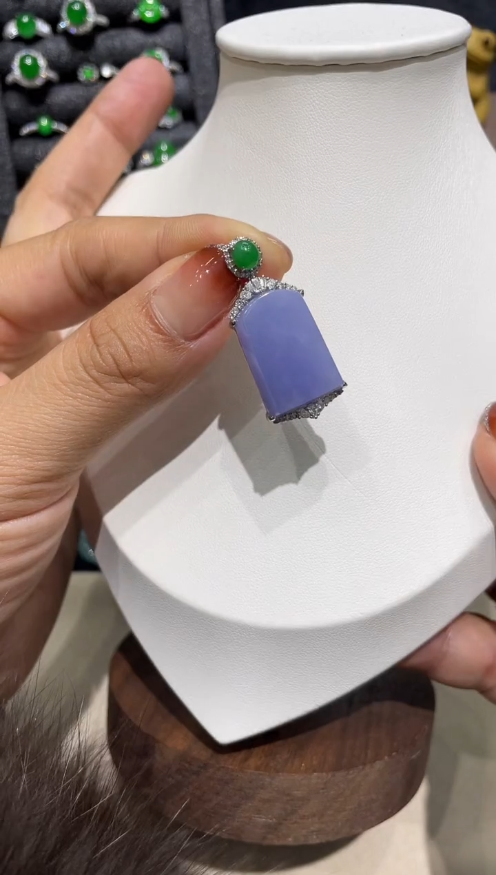 【闪购商品】翡翠吊坠(不含链)18K金镶嵌无事牌48小时鉴赏期