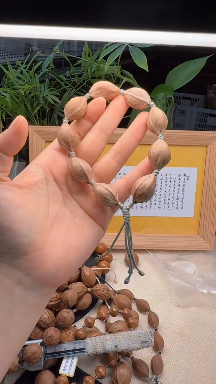 【闪购商品】橄榄核手串/手链三面佛