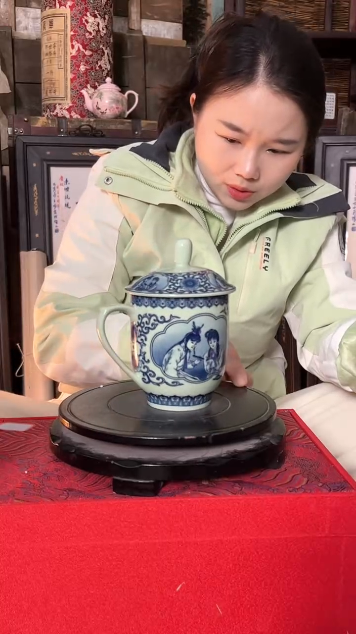 陶景德镇陶瓷摆件M478