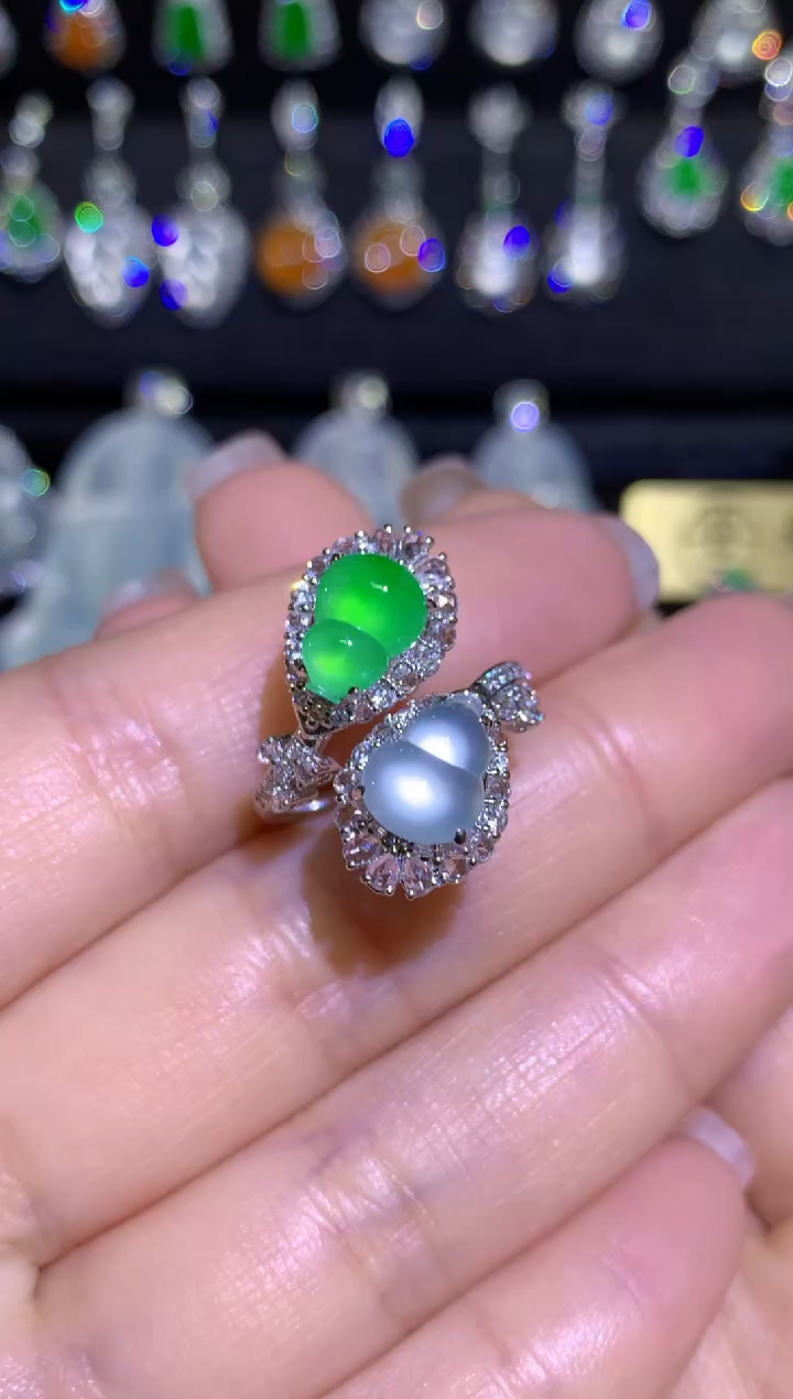 【闪购商品】翡翠戒指18K金镶嵌高冰双色葫芦总价20800分笔