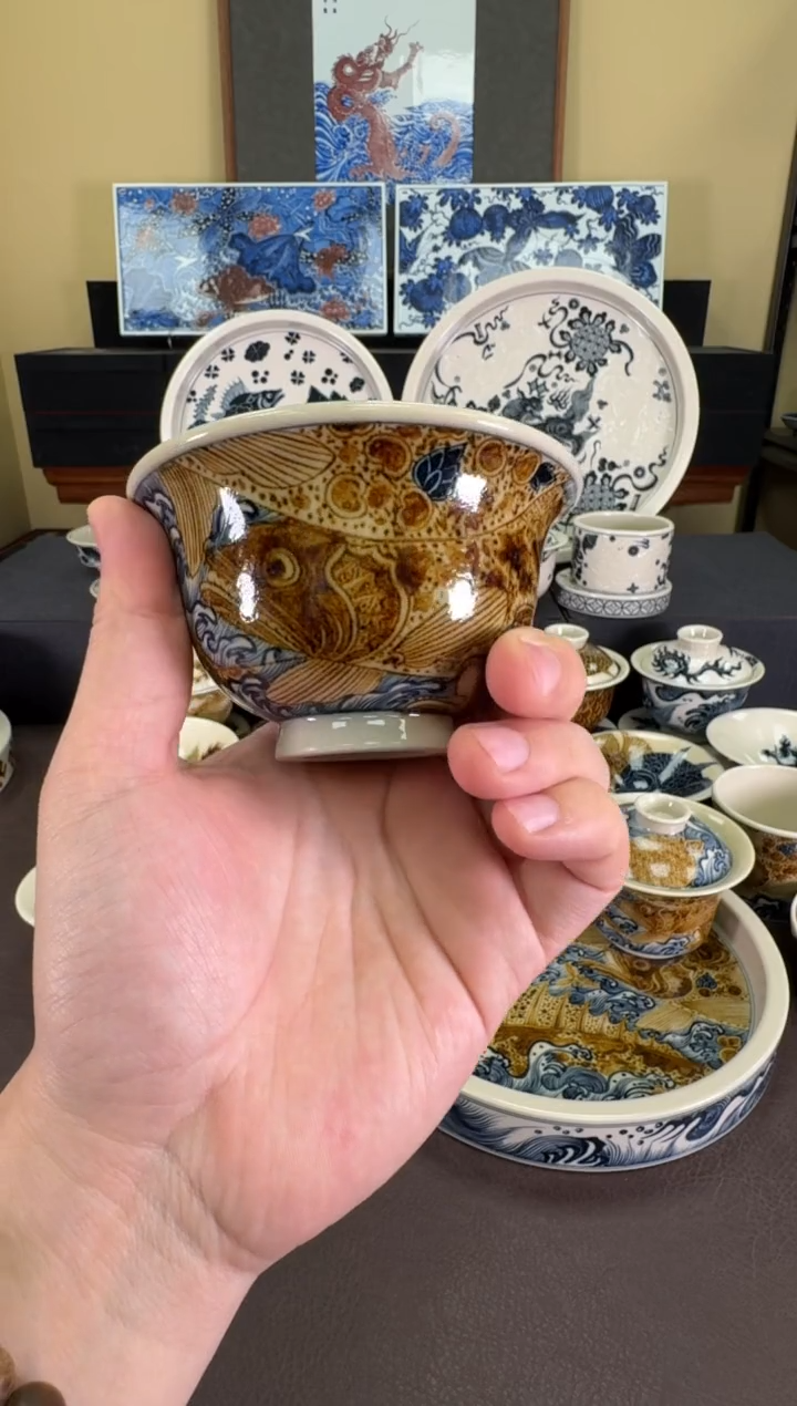 【闪购商品】二号釉海浪鳜鱼纹压手杯