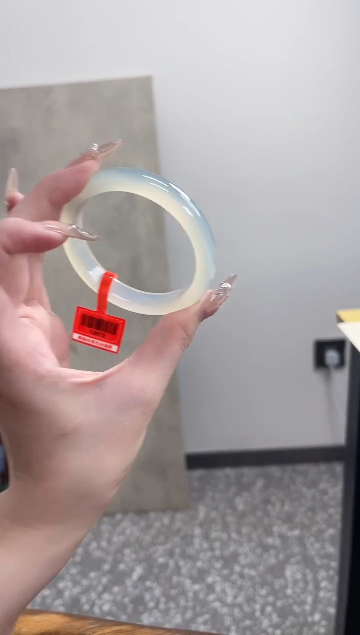 【闪购商品】玛瑙/玉髓手镯未镶嵌56圈 需要包容