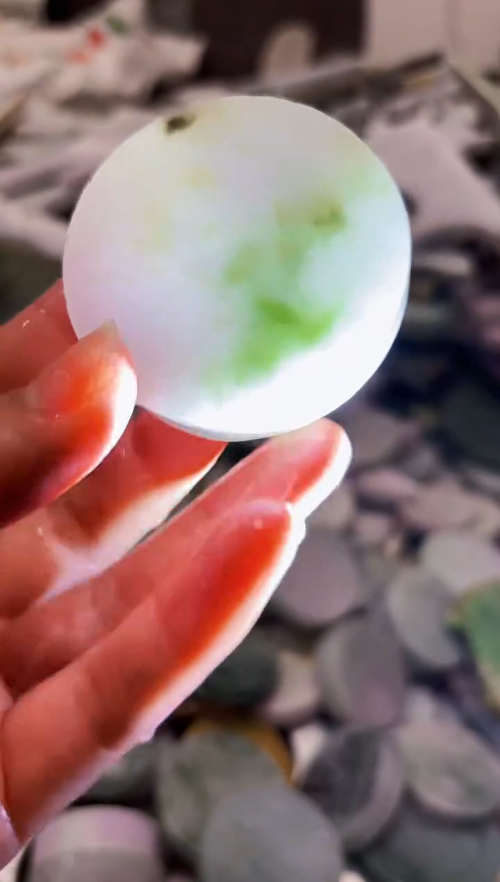 【闪购商品】翡翠颈饰未镶嵌A货白文1915