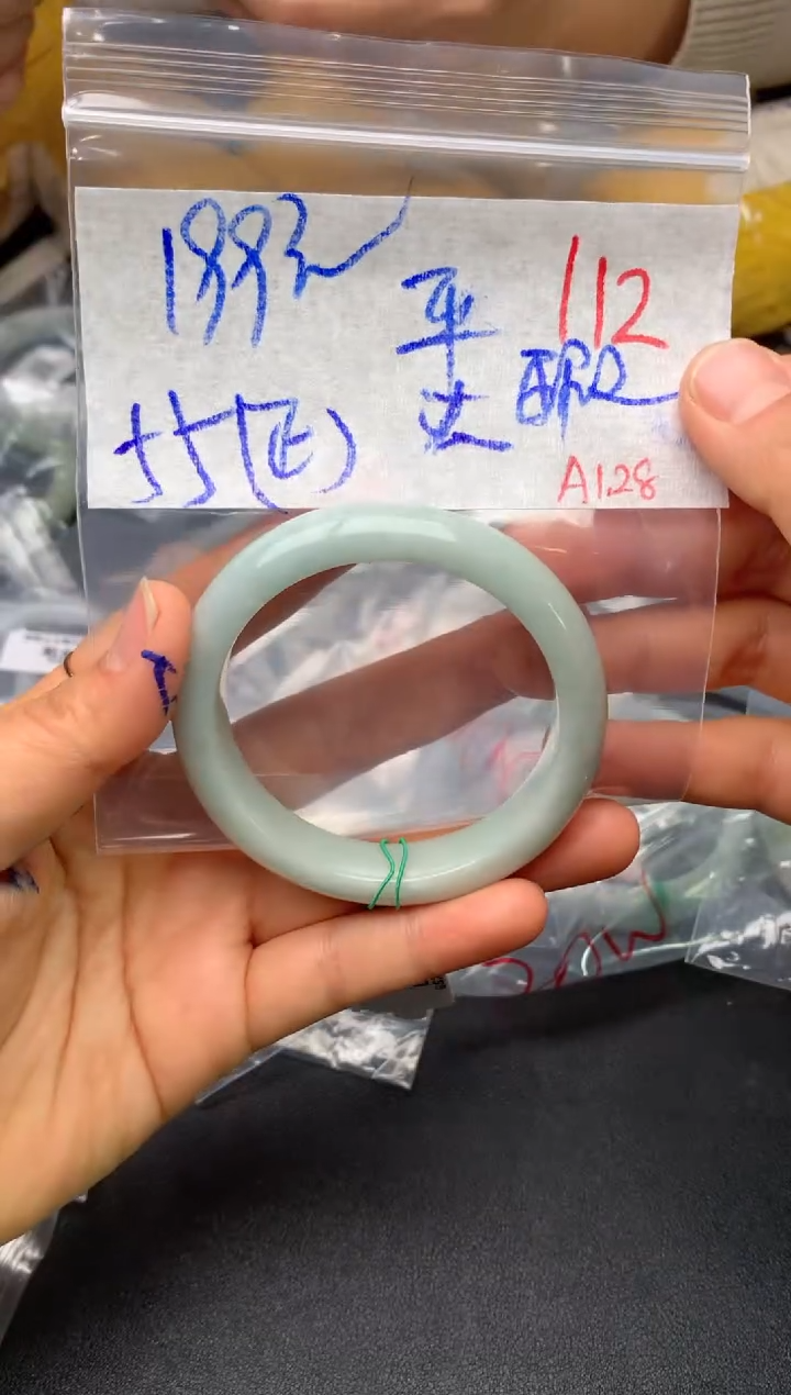 【闪购商品】定制翡翠未镶嵌毛货需精细抛光+多样性发货拍一发一