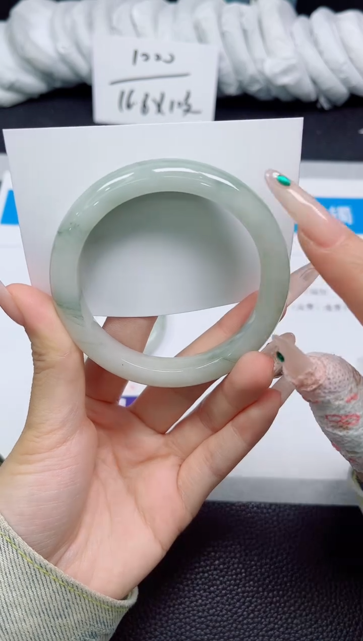 石英质玉手镯未镶嵌25-57.6