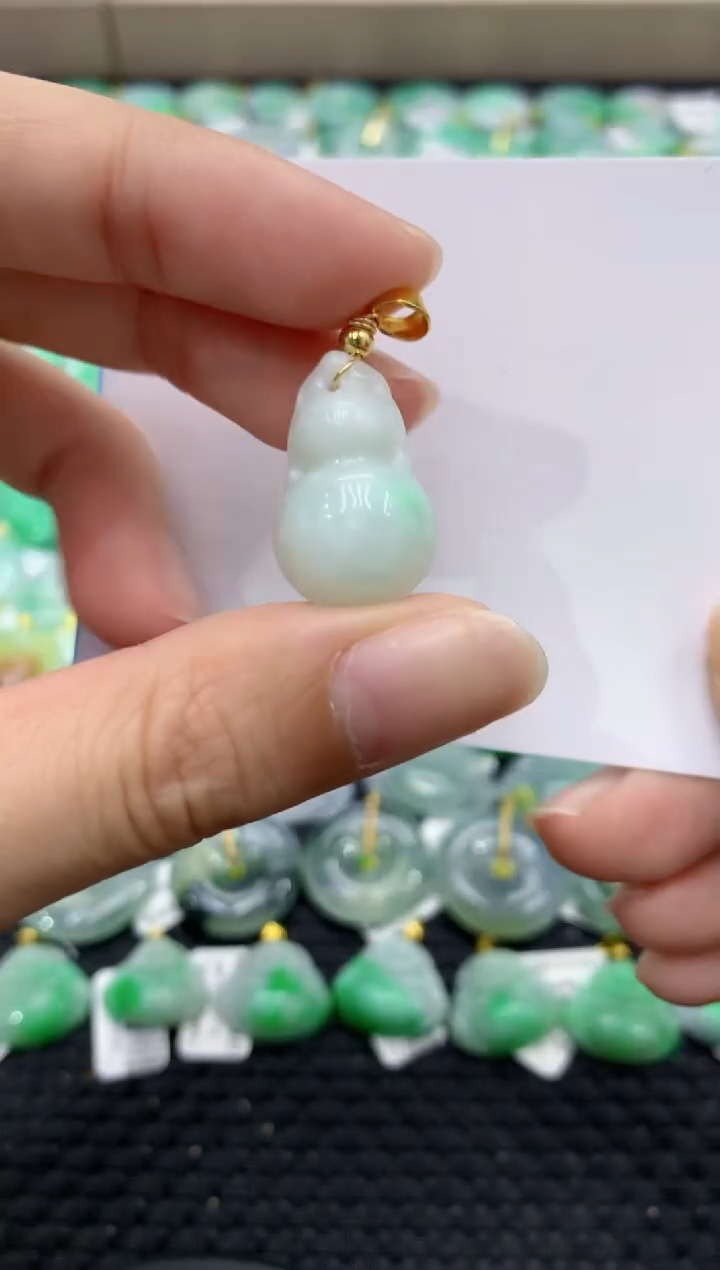 颈饰未镶嵌翡翠天然缅甸翡翠A货