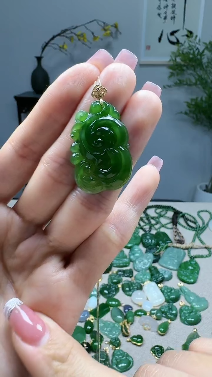 吊坠(不含链)18K金镶嵌和田玉1