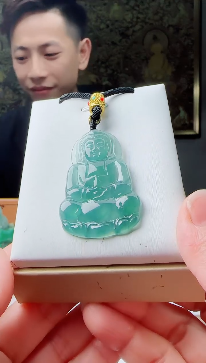 【闪购商品】翡翠颈饰未镶嵌多样性随机发其一