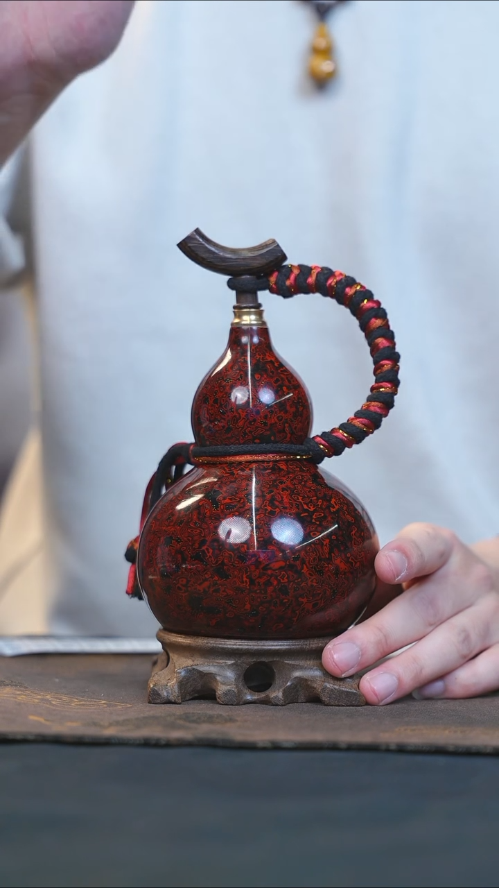 【闪购商品】RT127漆艺酒葫芦不包手串及旋转底座