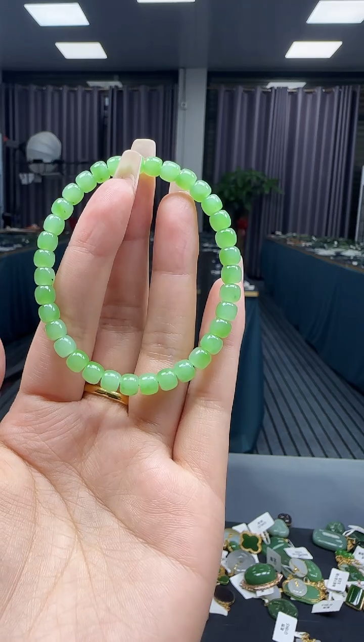 手串未镶嵌和田玉1