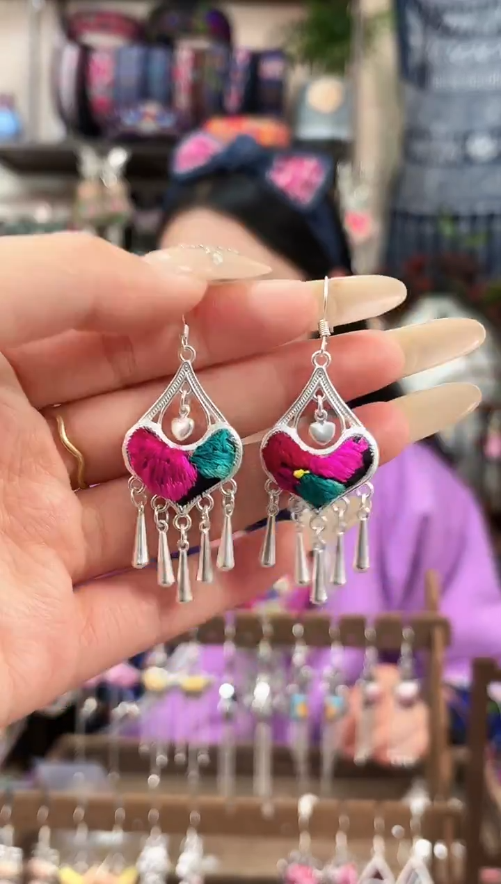 织绣民族风非遗老绣苗银饰品808