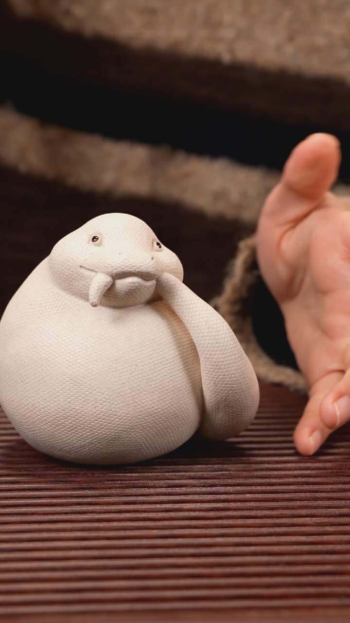 【闪购商品】紫砂茶宠贪吃蛇，