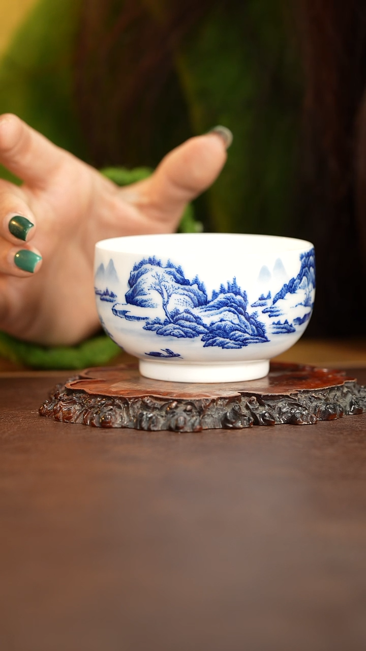 【闪购商品】段式青花山水 缸杯