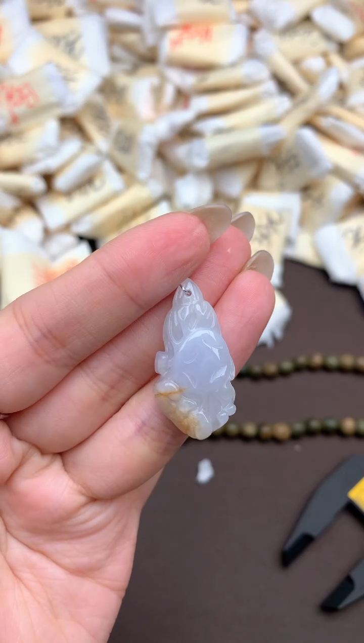 【闪购商品】翡翠挂件未镶嵌—