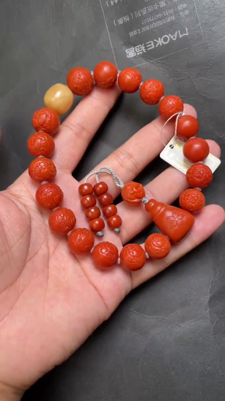 南红玛瑙102未镶嵌手持