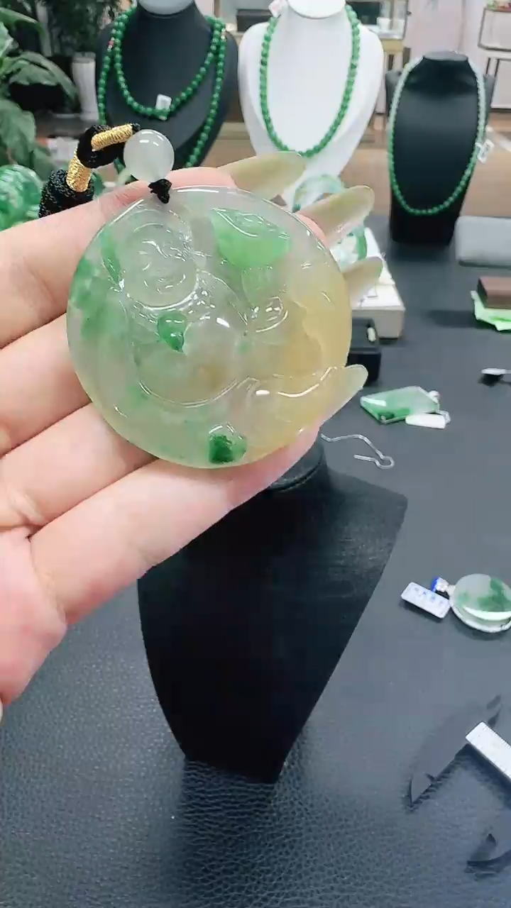 未镶嵌1石英质玉（非洲翠）/7740