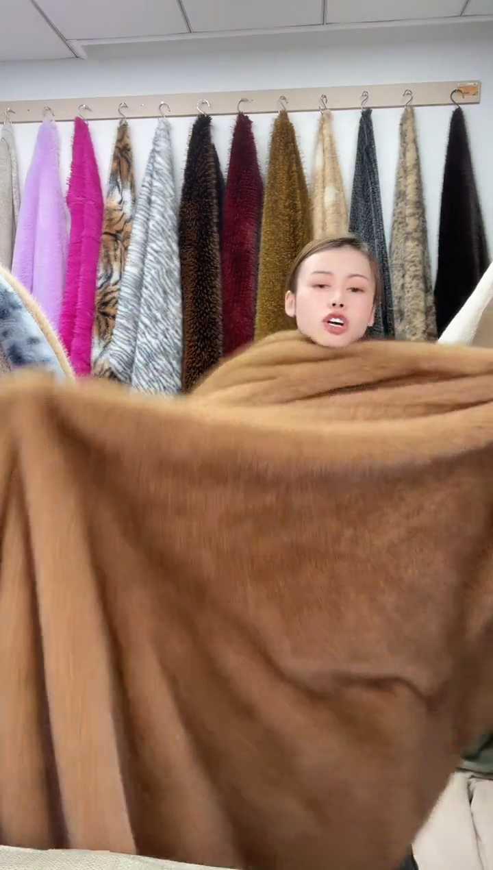 狐狸毛A75尺寸1.9*2