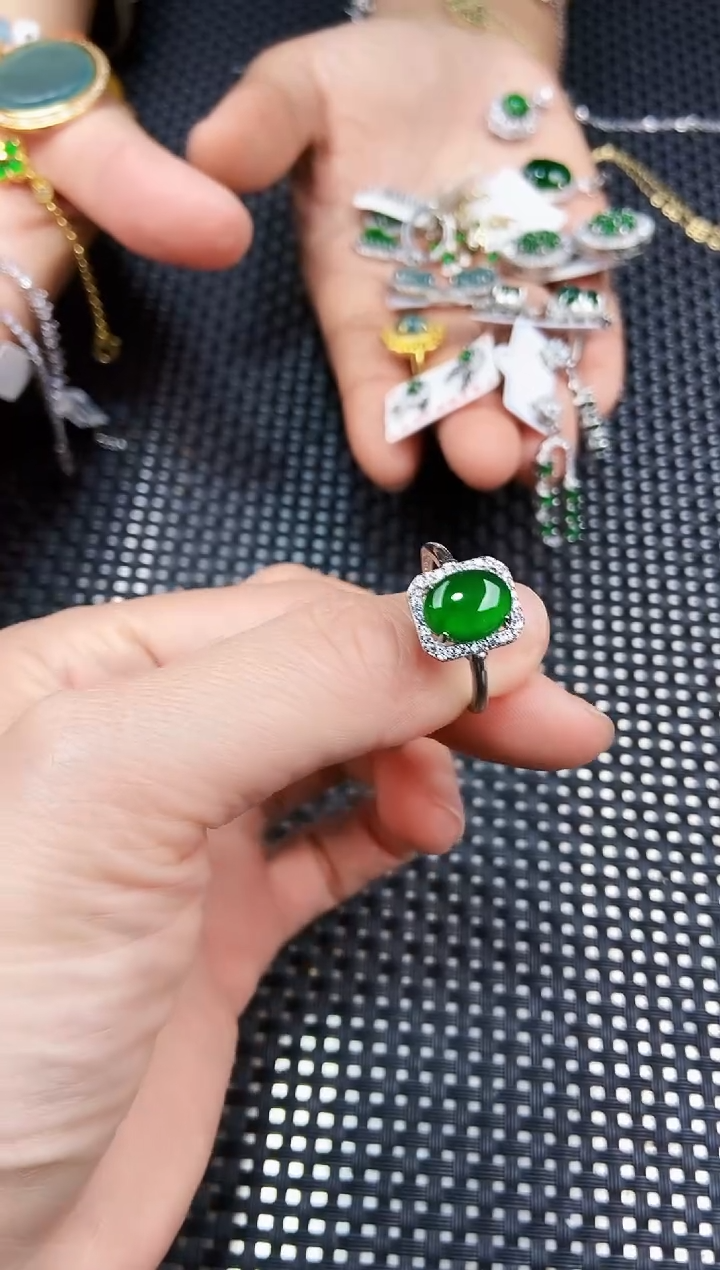 【闪购商品】翡翠戒指未镶嵌11111111111