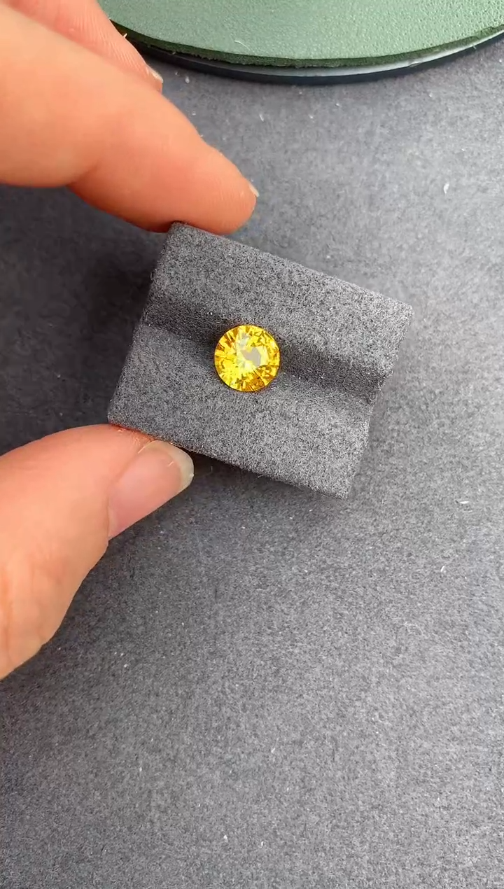 【闪购商品】彩色蓝宝石裸石未镶嵌2ct黄蓝宝