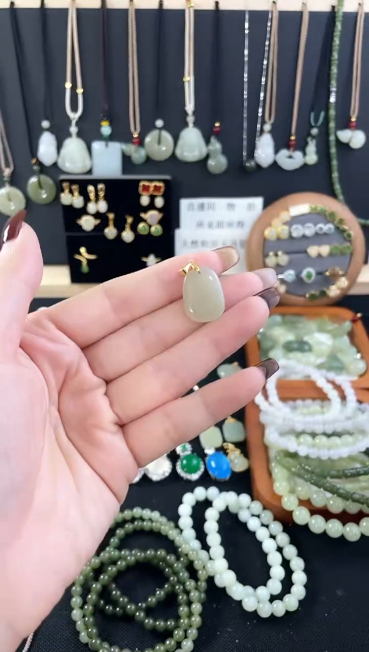 【闪购商品】和田玉挂件银S925镀金镶嵌无事牌