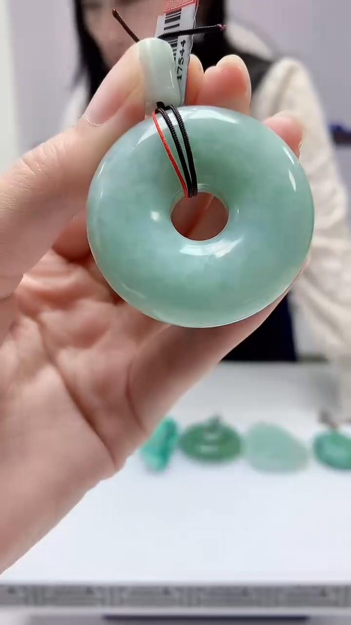 【闪购商品】定制翡翠未镶嵌4852zm-毛货挂件扣子60
