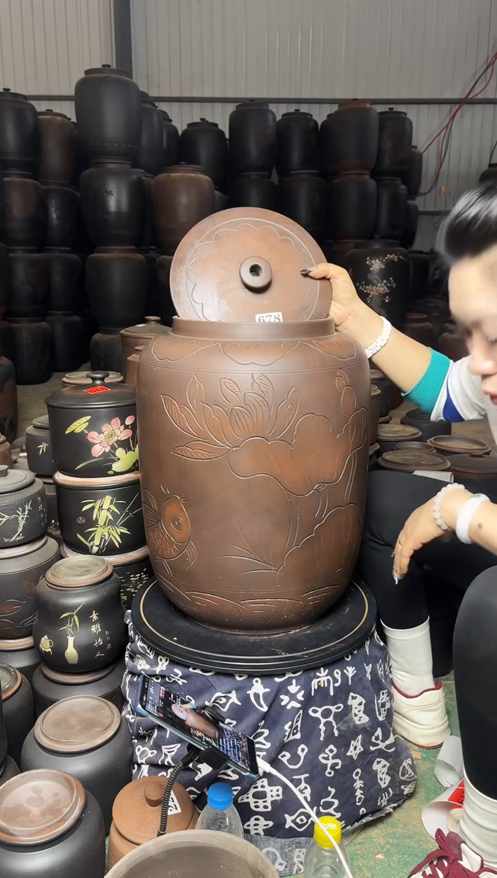 【闪购商品】壶瑕疵 水缸 36升 古铜色 678