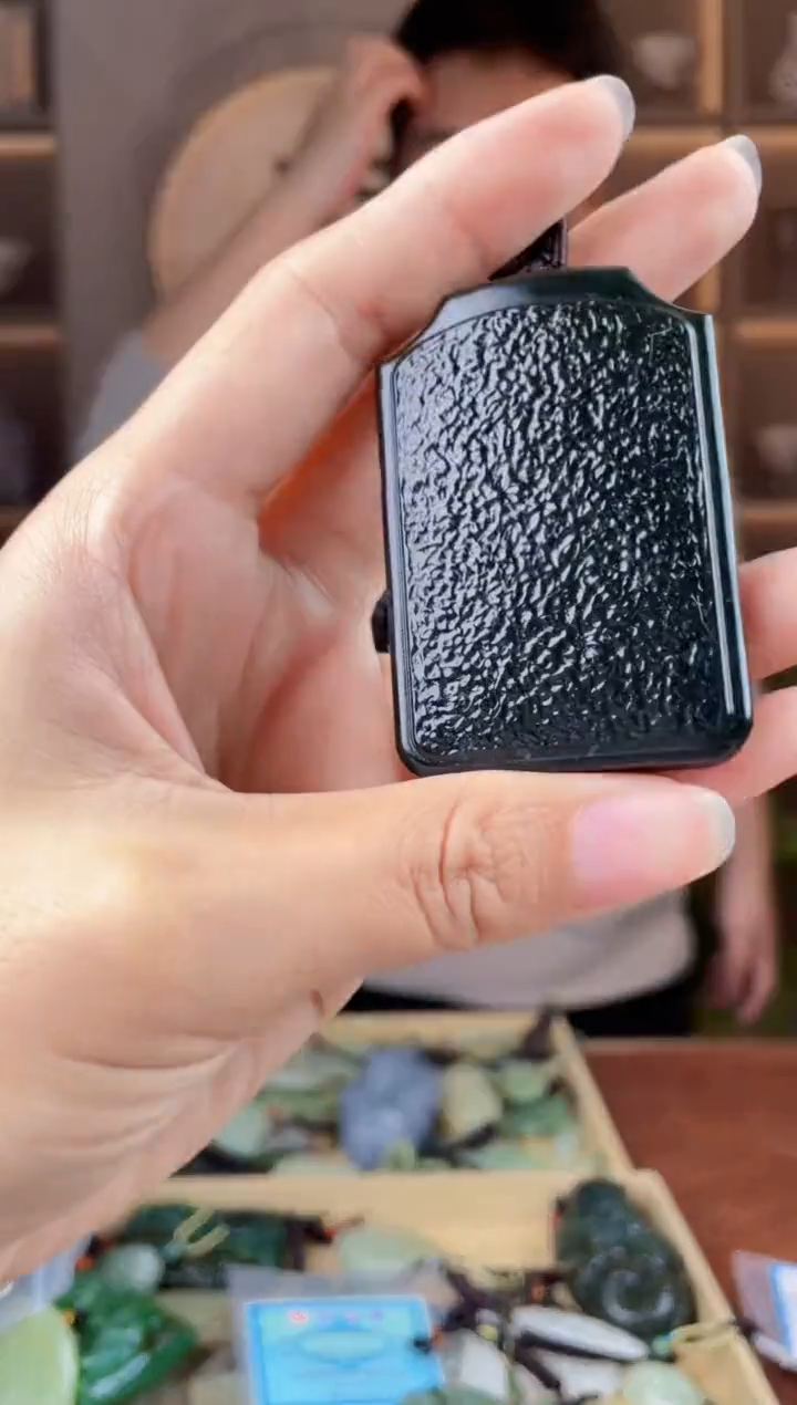 未镶嵌和田玉挂件拍一发一，多样性发货