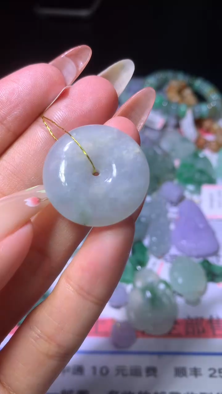 翡翠未镶嵌颈饰MXX008969