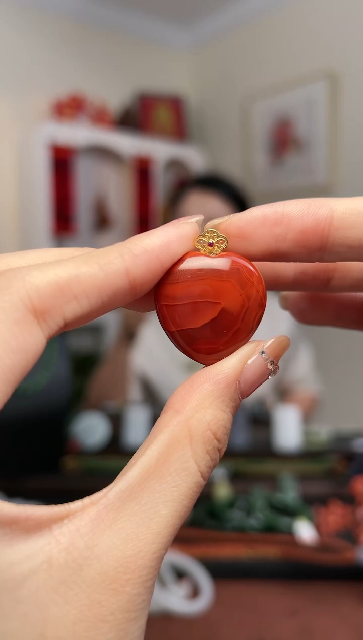 【闪购商品】南红玛瑙11-18K金镶嵌25*9.5mm