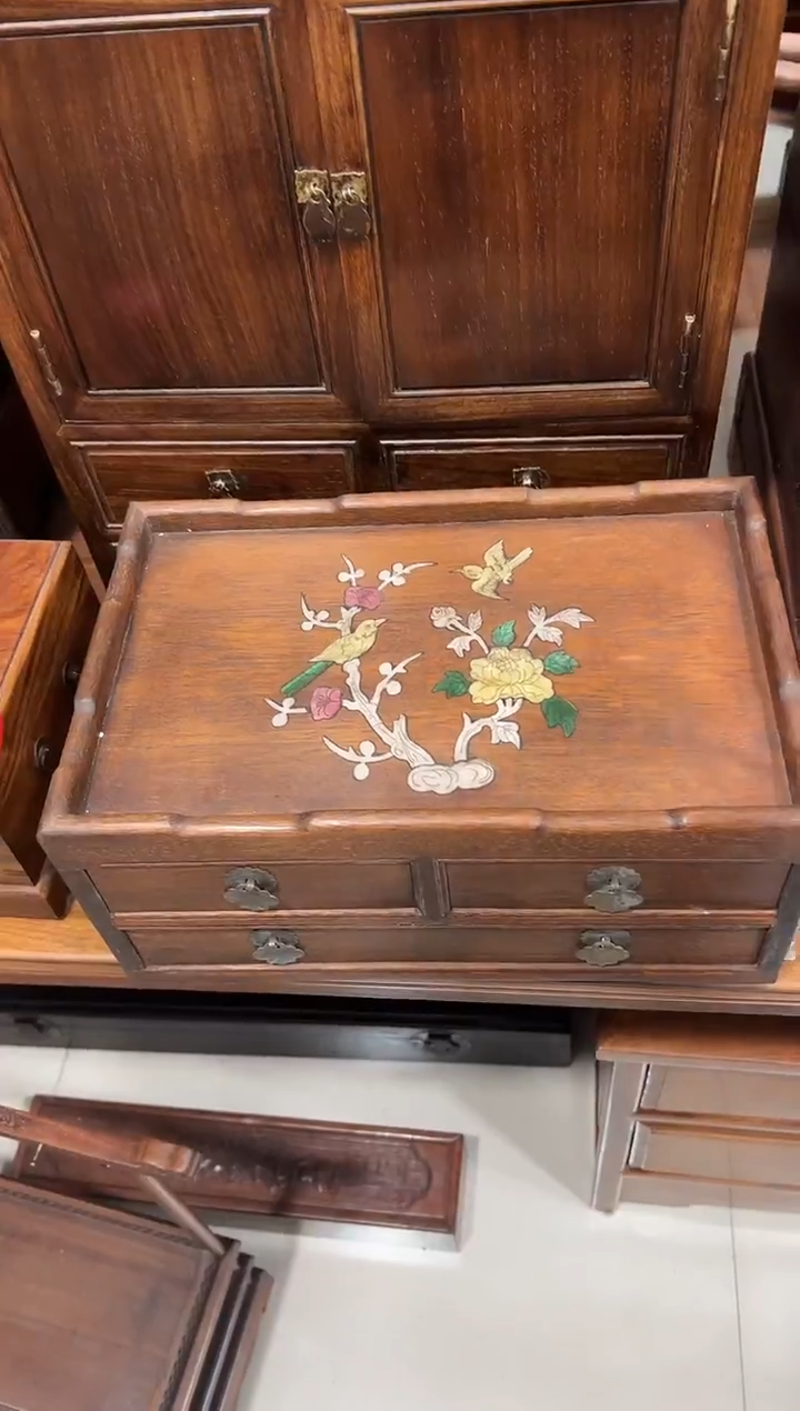 花梨木螺钿都城箱