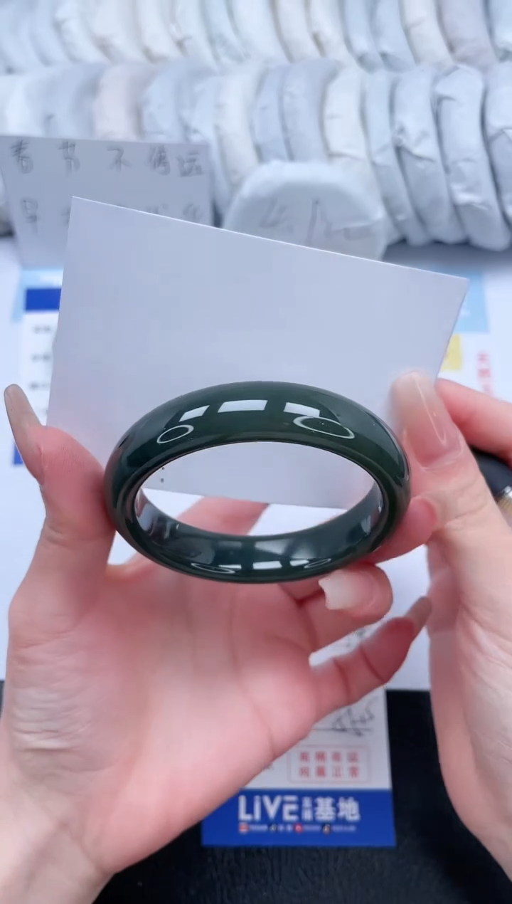 【闪购商品】和田玉手镯未镶嵌T95-55.5