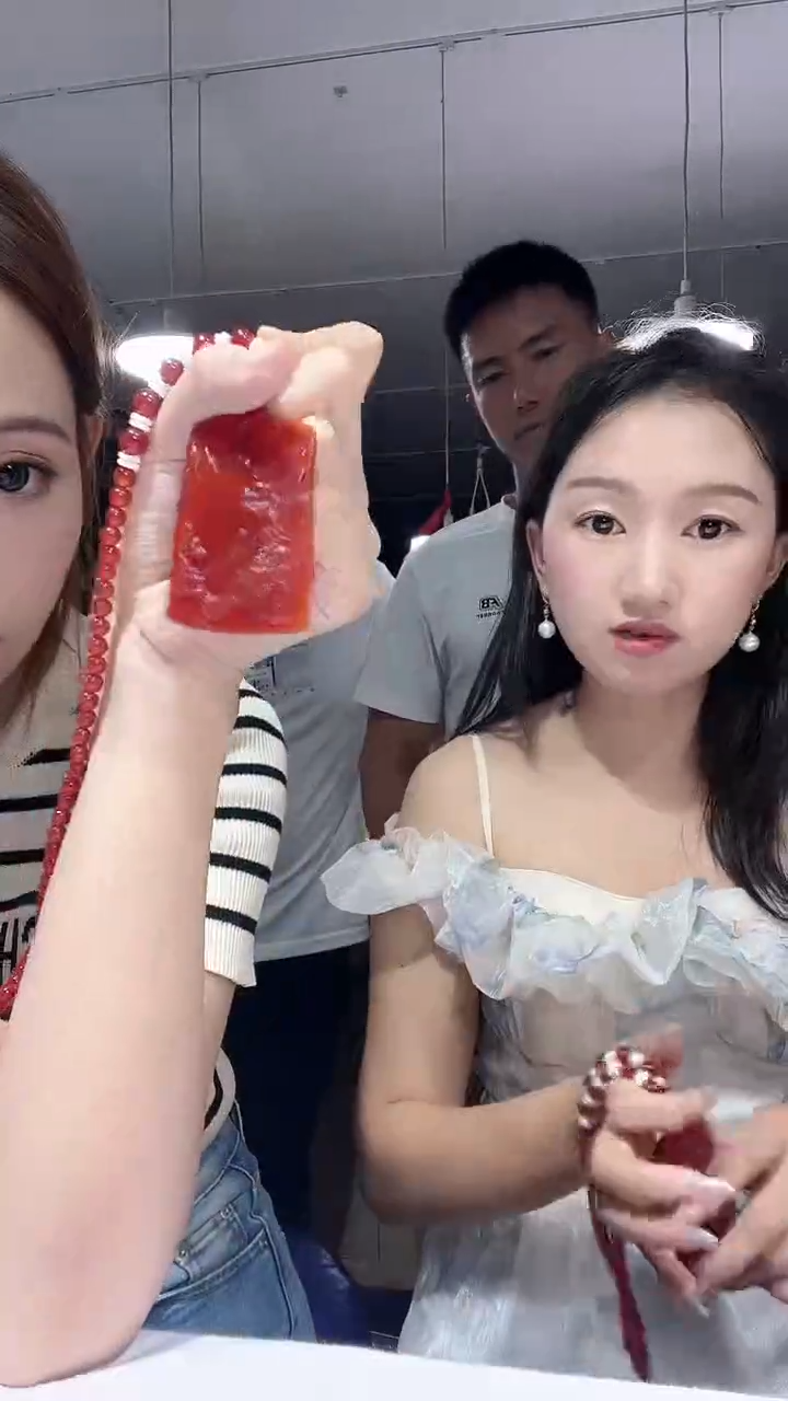 玛瑙/玉髓颈饰未镶嵌3337天然珠宝带珠链满红山水牌多样性发一个