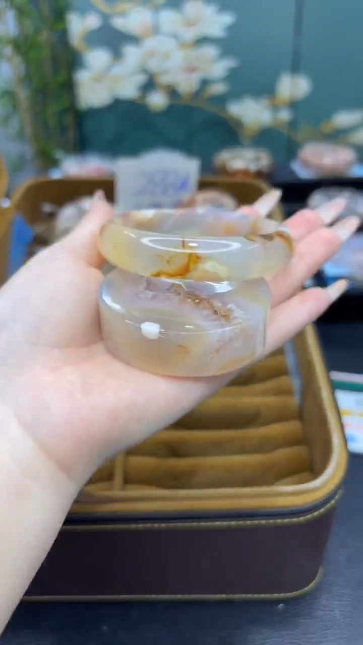 【闪购商品】石英质玉手镯未镶嵌A234(62圈赠送镯心)