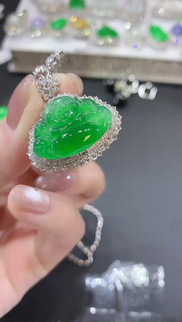 【闪购商品】翡翠吊坠(不含链)18K金镶嵌D38