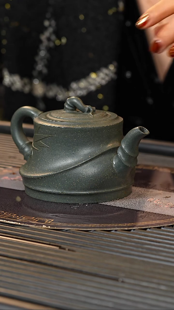 【闪购商品】紫砂茶壶QYJ 雪花绿泥 竹段