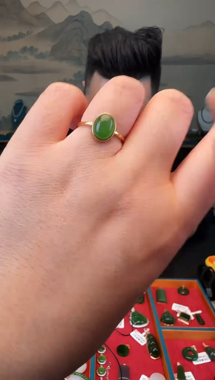 未镶嵌戒指和田玉椭圆蛋面