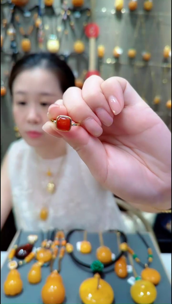 银S925镀金镶嵌血珀珠宝奇石﹣C634琥珀戒指