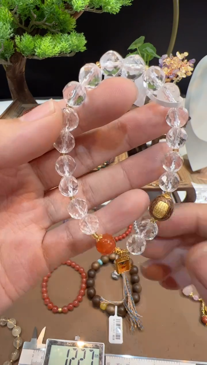 【闪购商品】水晶手串未镶嵌@@手饰