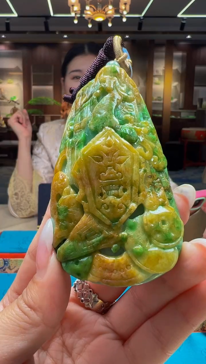 定制翡翠未镶嵌Q2025-3-30-14