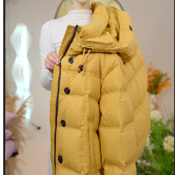 张张—2025新款时尚保暖羽绒服W55Q41858