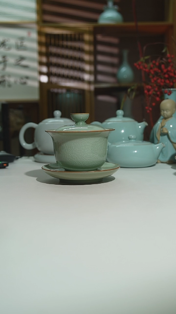 运圈豆绿元宝盖碗支钉二级